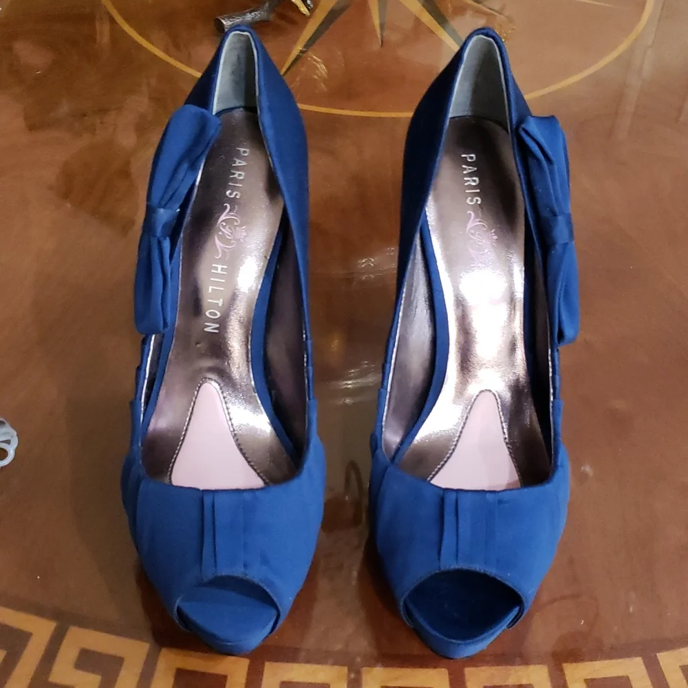 Beautiful royal blue shoes brand new never used - Picture 5 of 8